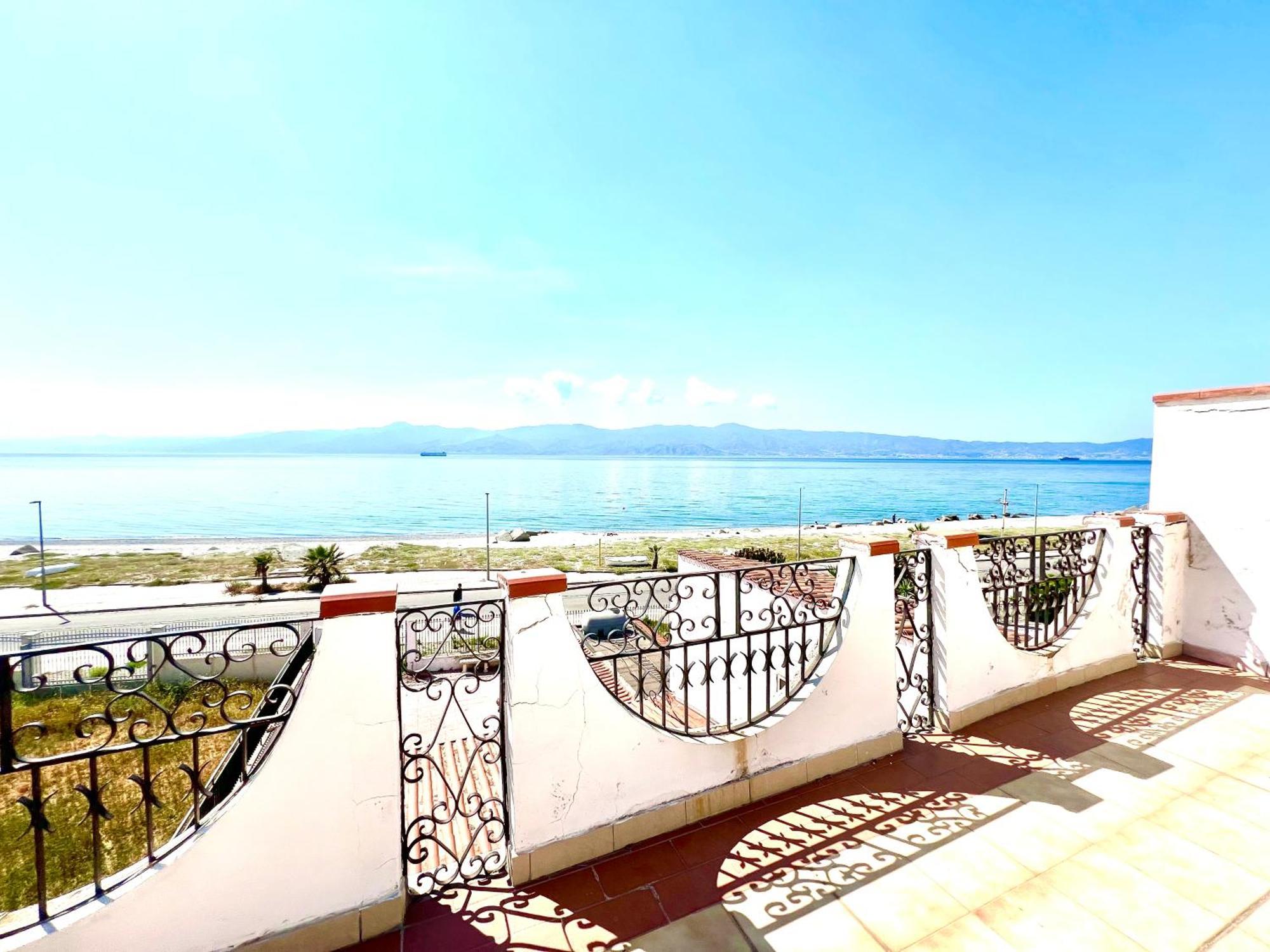 Villa Pina 2 Reggio di Calabria Eksteriør bilde